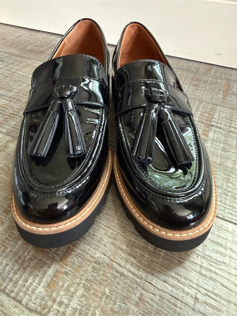 Franco Sarto patent Carolynn Tassel loafer like new sz7.5 - Picture 11 of 12